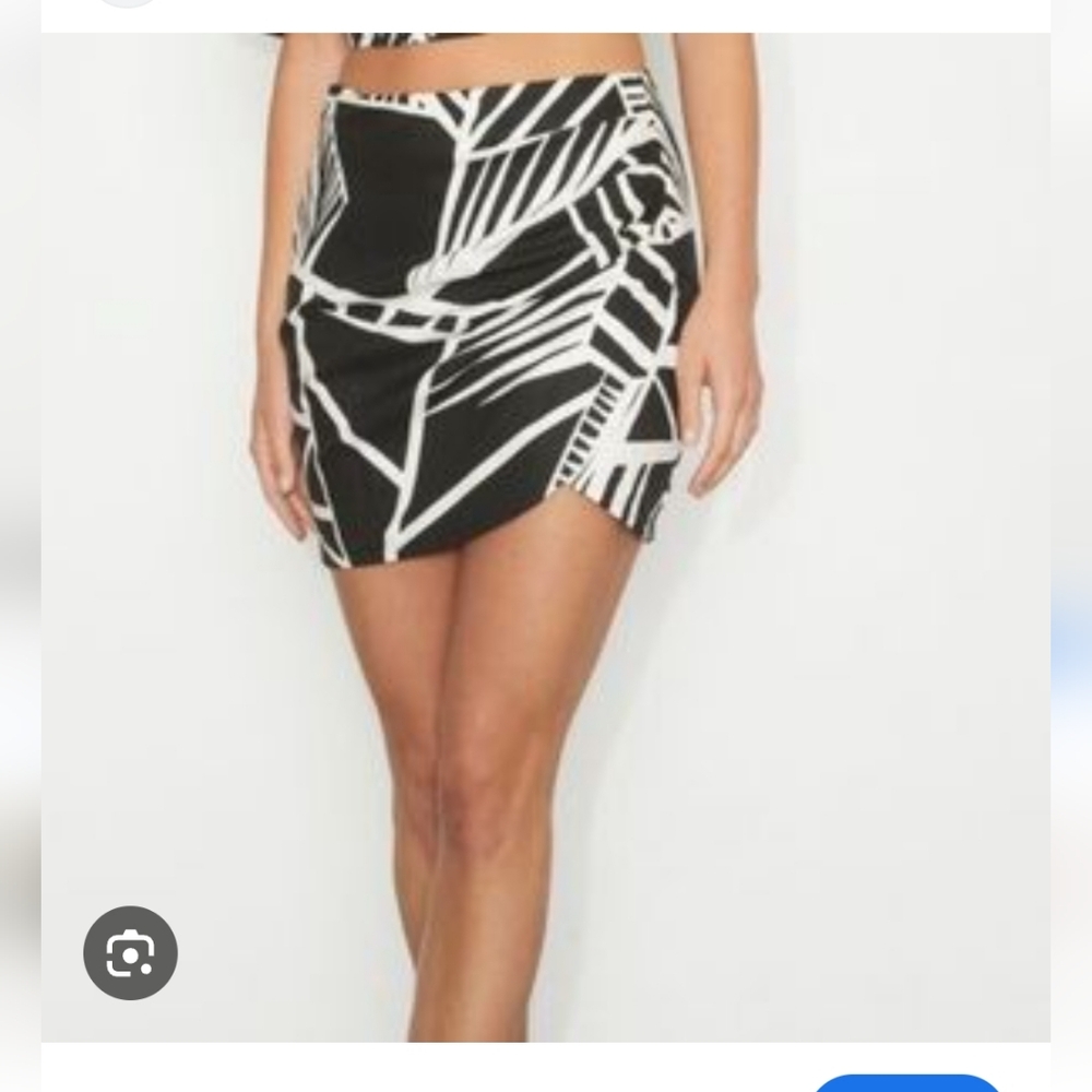 Dynamite Mini Wrapped Printed Linen Skirt BNWT